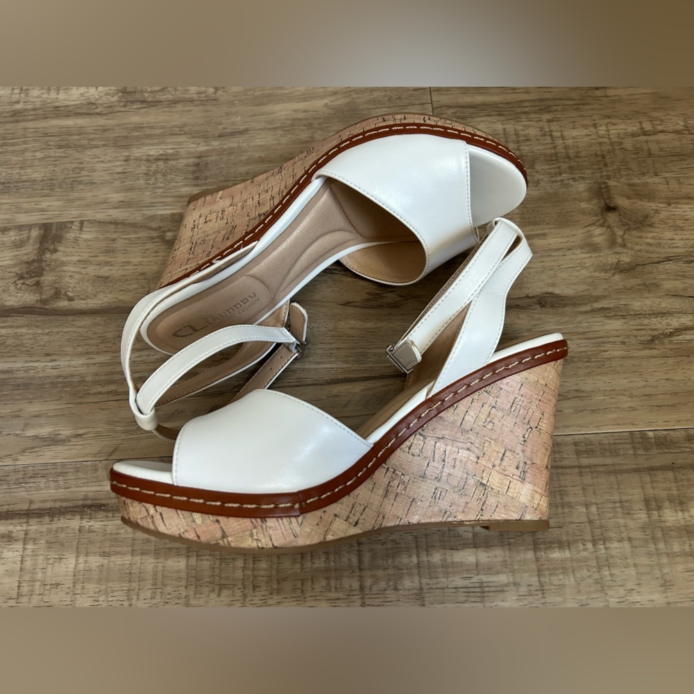 CL by Laundry Women's Beaming Cloud Patent cork Wedge ankle strap Sandal White - Picture 9 of 12